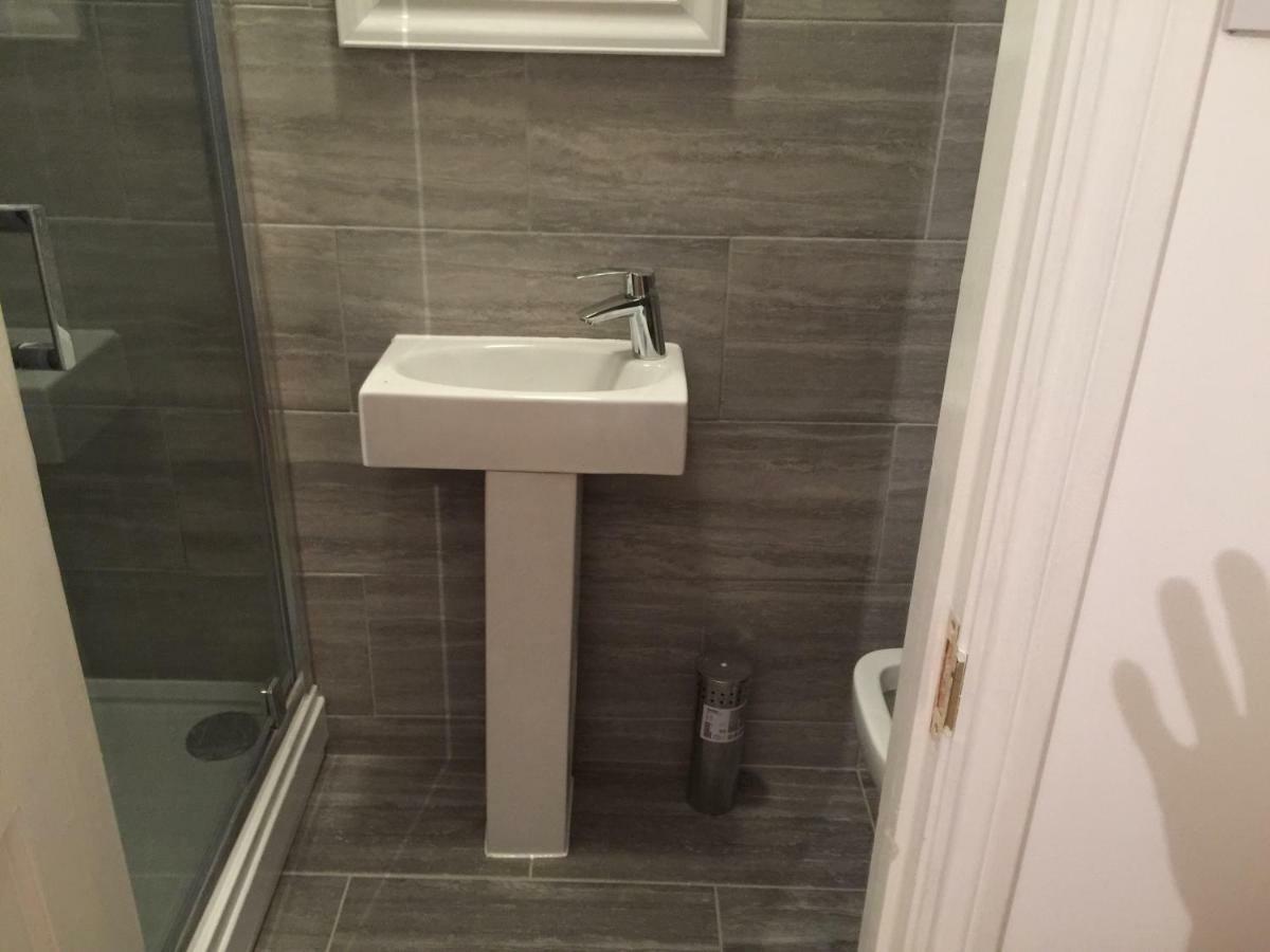Abbey Wood Station Five Bedroom Self Contained House Exteriör bild