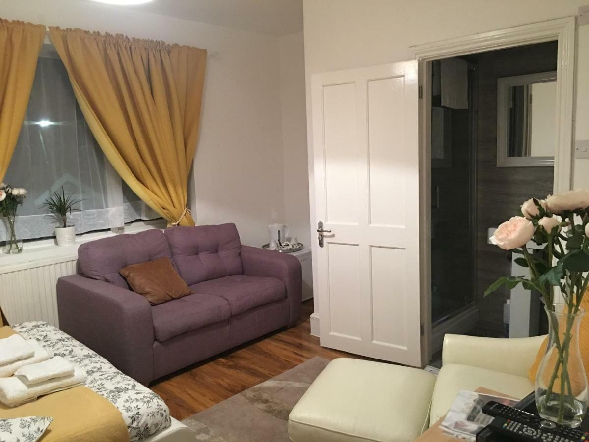 Abbey Wood Station Five Bedroom Self Contained House Exteriör bild