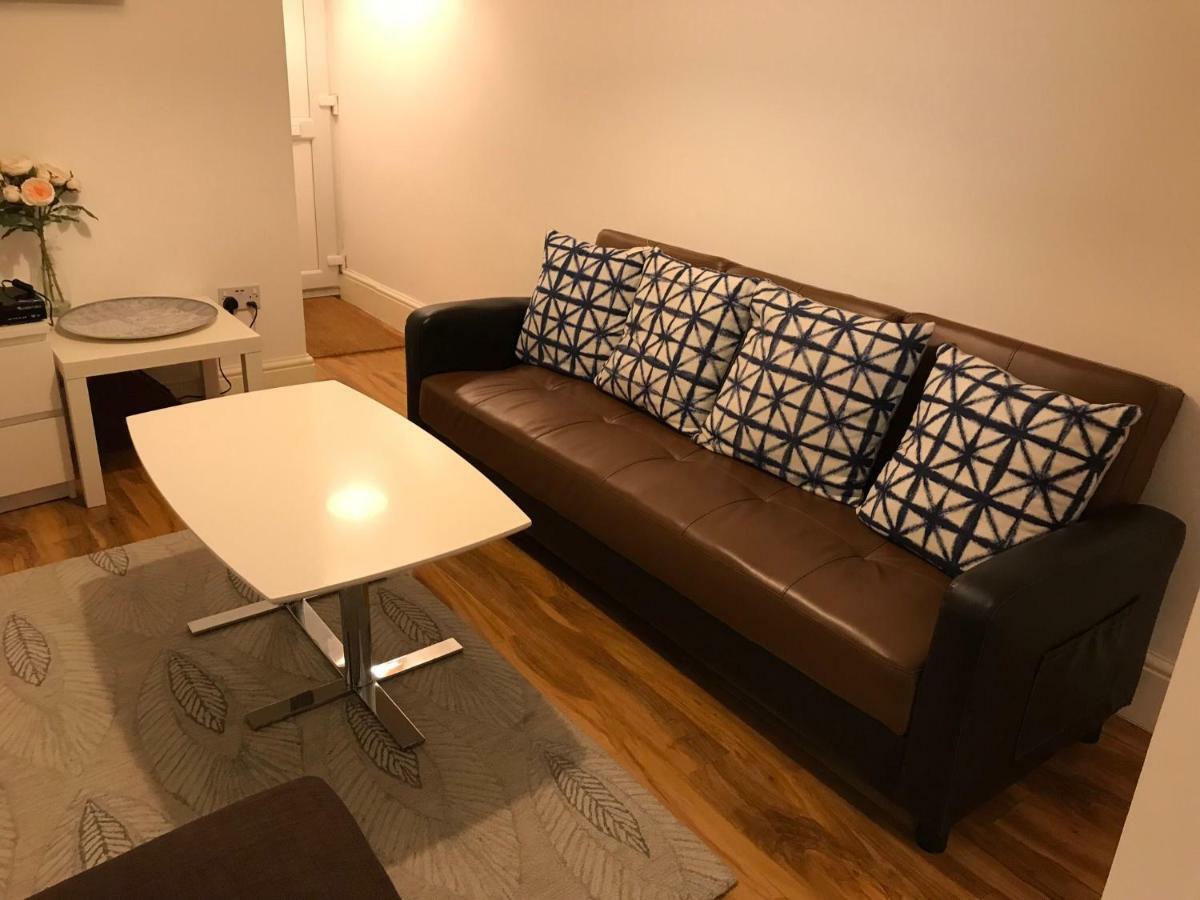 Abbey Wood Station Five Bedroom Self Contained House Exteriör bild